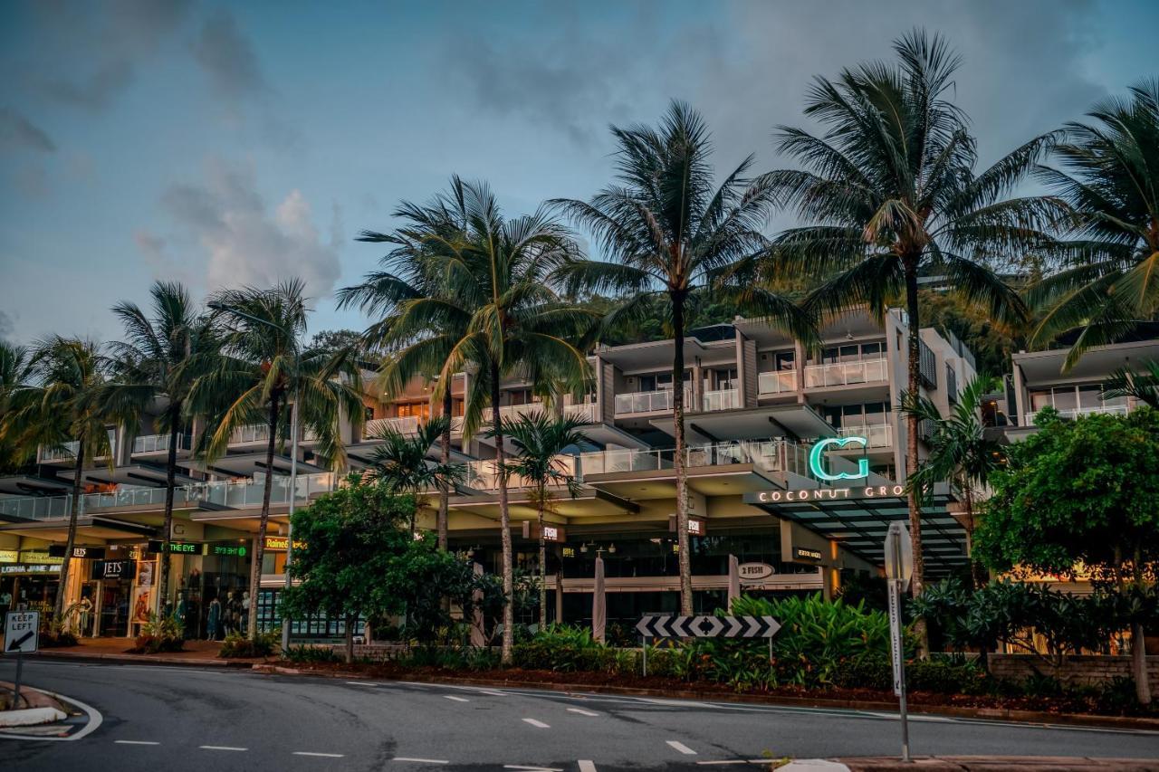 Coconut Grove Aparthotel Port Douglas Exterior photo
