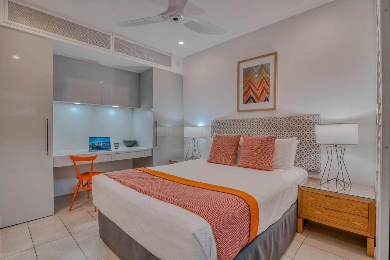 Coconut Grove Aparthotel Port Douglas Exterior photo