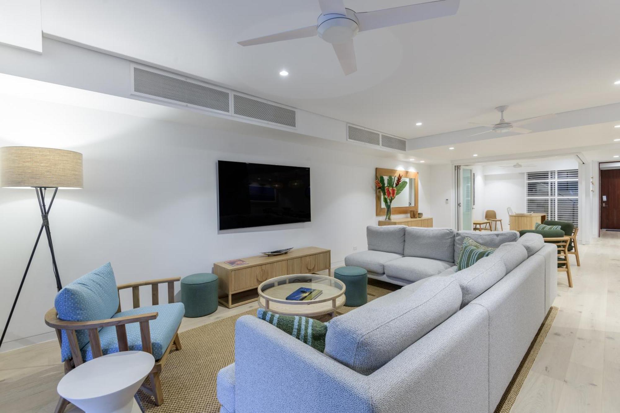 Coconut Grove Aparthotel Port Douglas Exterior photo